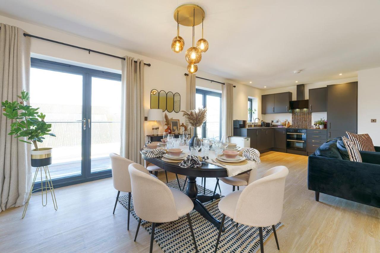 Alba - 2 Bedroom Luxury Apartment By Mint Stays บริสตอล ภายนอก รูปภาพ